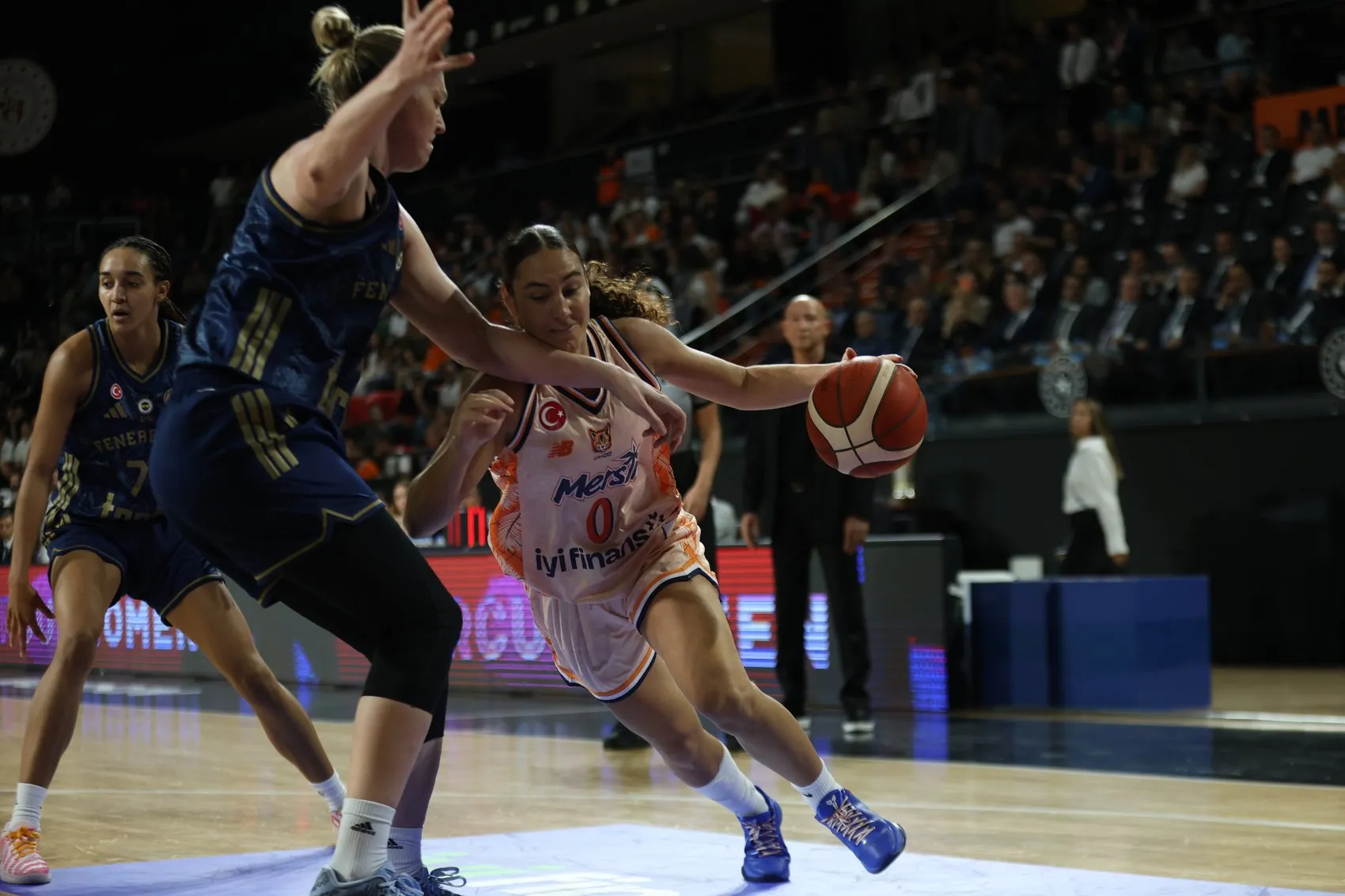 Mersin'de Kupa Fenerbahçe'nin Ellerinde Yükseldi
