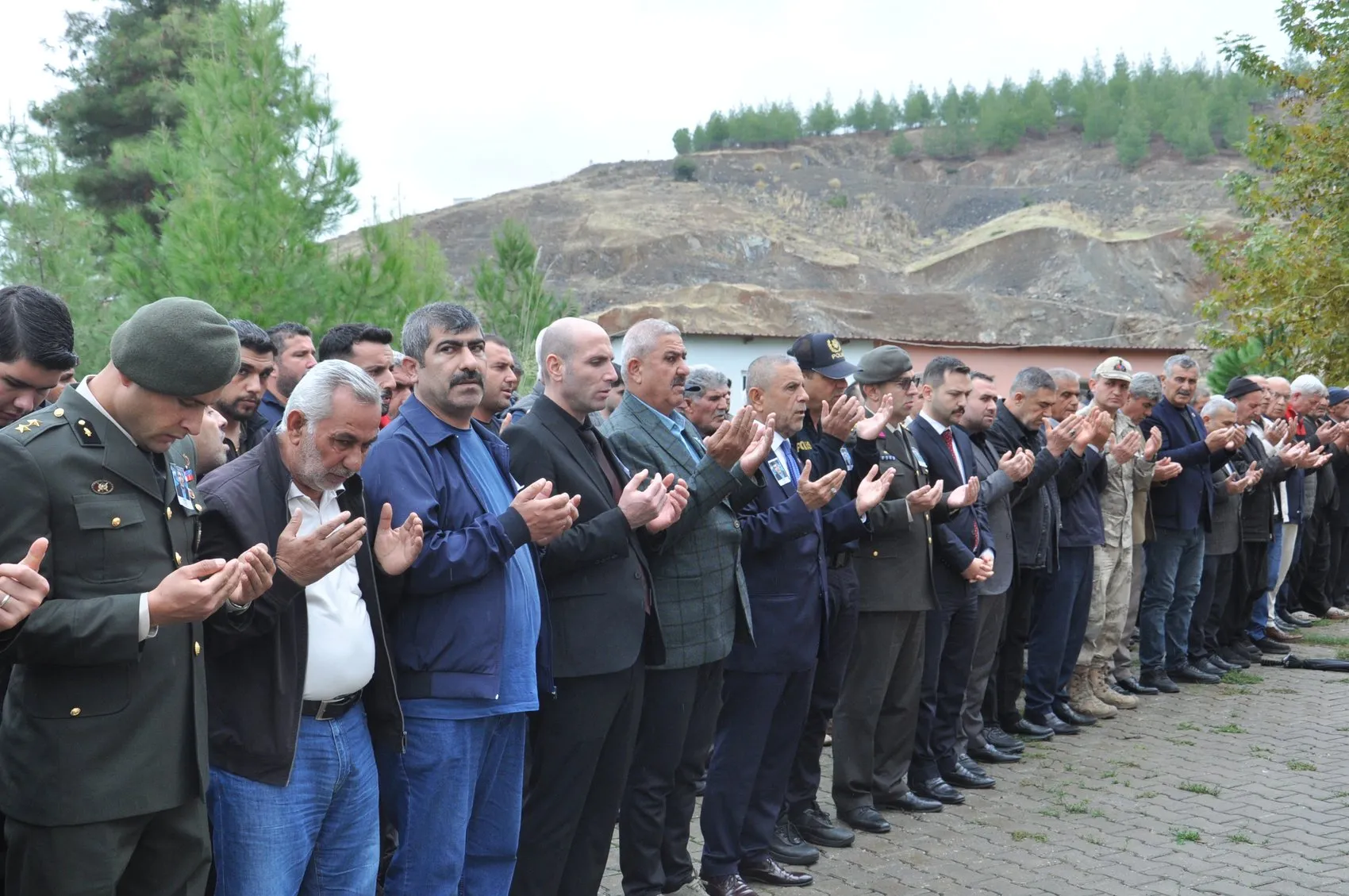 Gaziantep bir kahramanını daha uğurladı: Kore gazisi Osman Eker 94 yaşında hayatını kaybetti