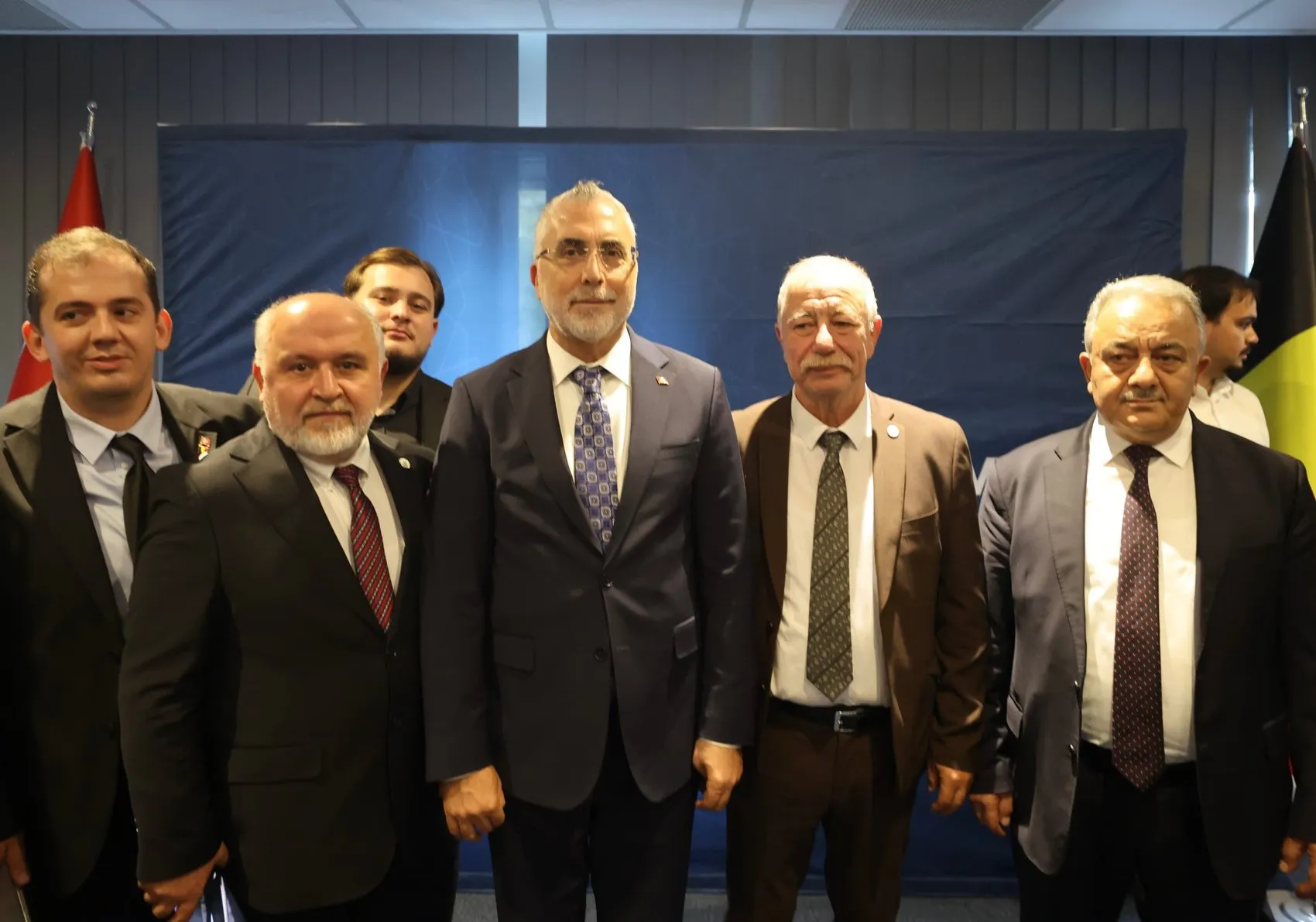 Bakan Işıkhan'ın Brüksel mesaisinde gurbetçi vurgusu: Gönül bağları güçlenecek
