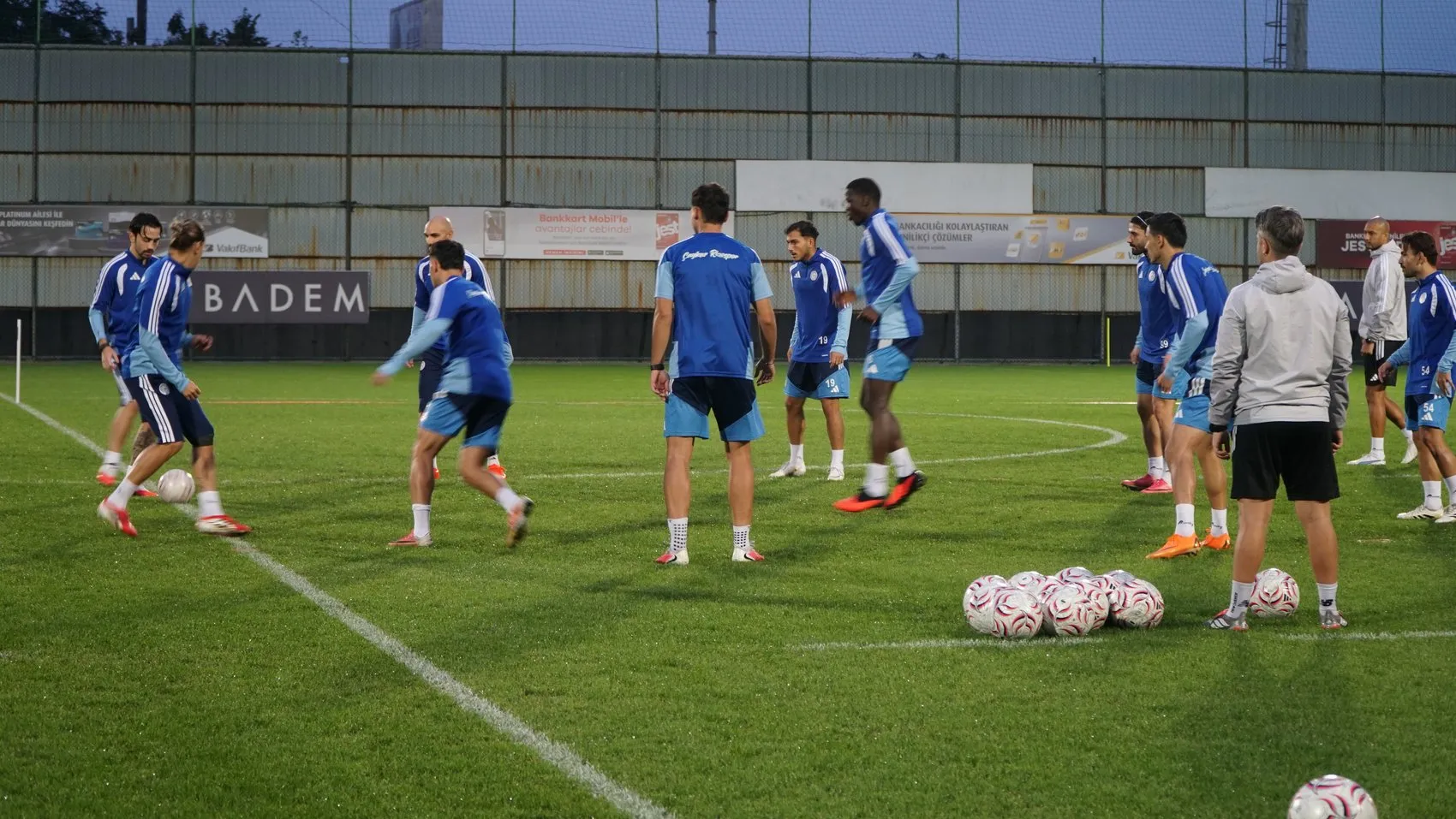 Rizespor'un Macar savunmacısı Attila Mocsi'den Fenerbahçe maçı öncesi iddialı çıkış: Puan veya puanlar hedefliyoruz