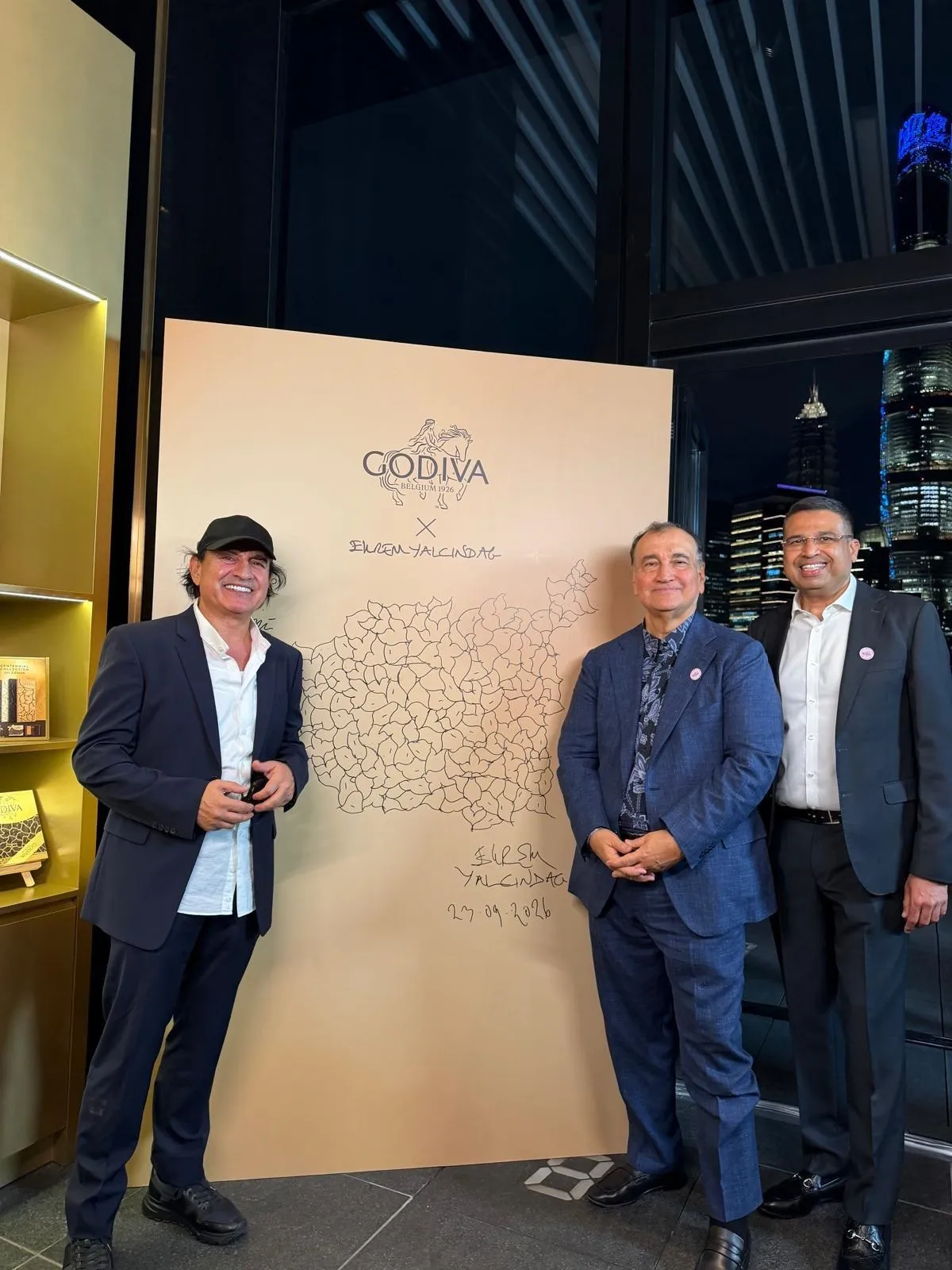 Çikolata Tuval Oldu: Godiva 100. Yılını Sanatla Taçlandırıyor