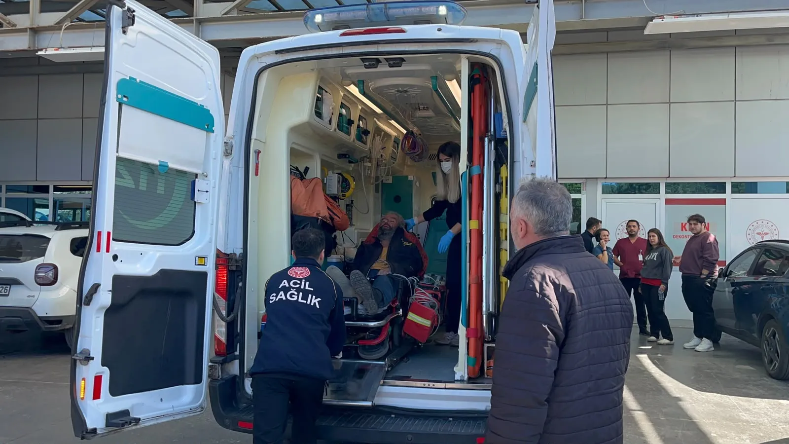 Hastaneden firar edip ormanda yaşam mücadelesi verdi: 5 gün boyunca sadece bahçelerden topladıklarıyla hayatta kaldı