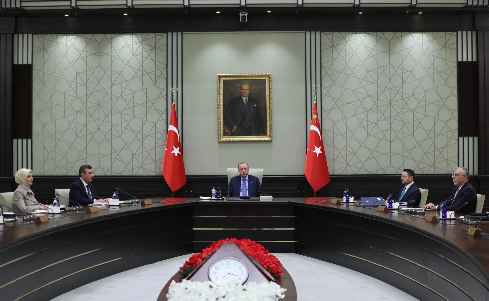 Külliye'de kritik zirve: Terörsüz Türkiye hedefi için yeni yol haritası masada