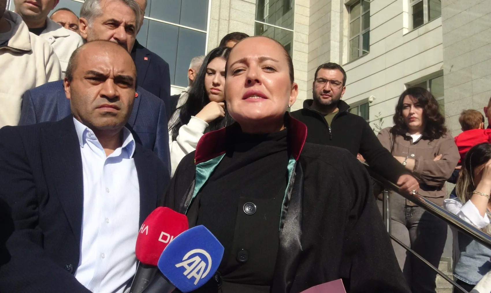 6 yaşındaki Ela’nın davasında şok karar: Servis şoförü serbest kaldı, baba adliye koridorlarında isyan etti