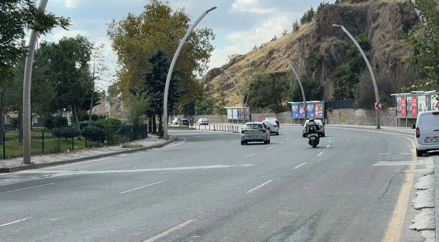 Keçiören'de dehşet anları: Güvenlik kamerasına yansıyan kaza ağır yaraladı