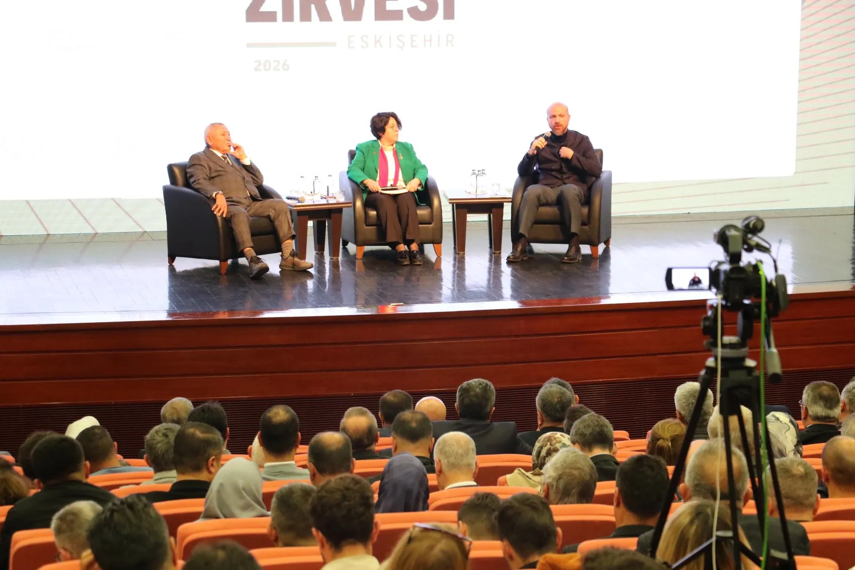 Bilal Erdoğan'dan demografik uyarı: Türkiye'nin geleceği için o eşiği aşmalıyız
