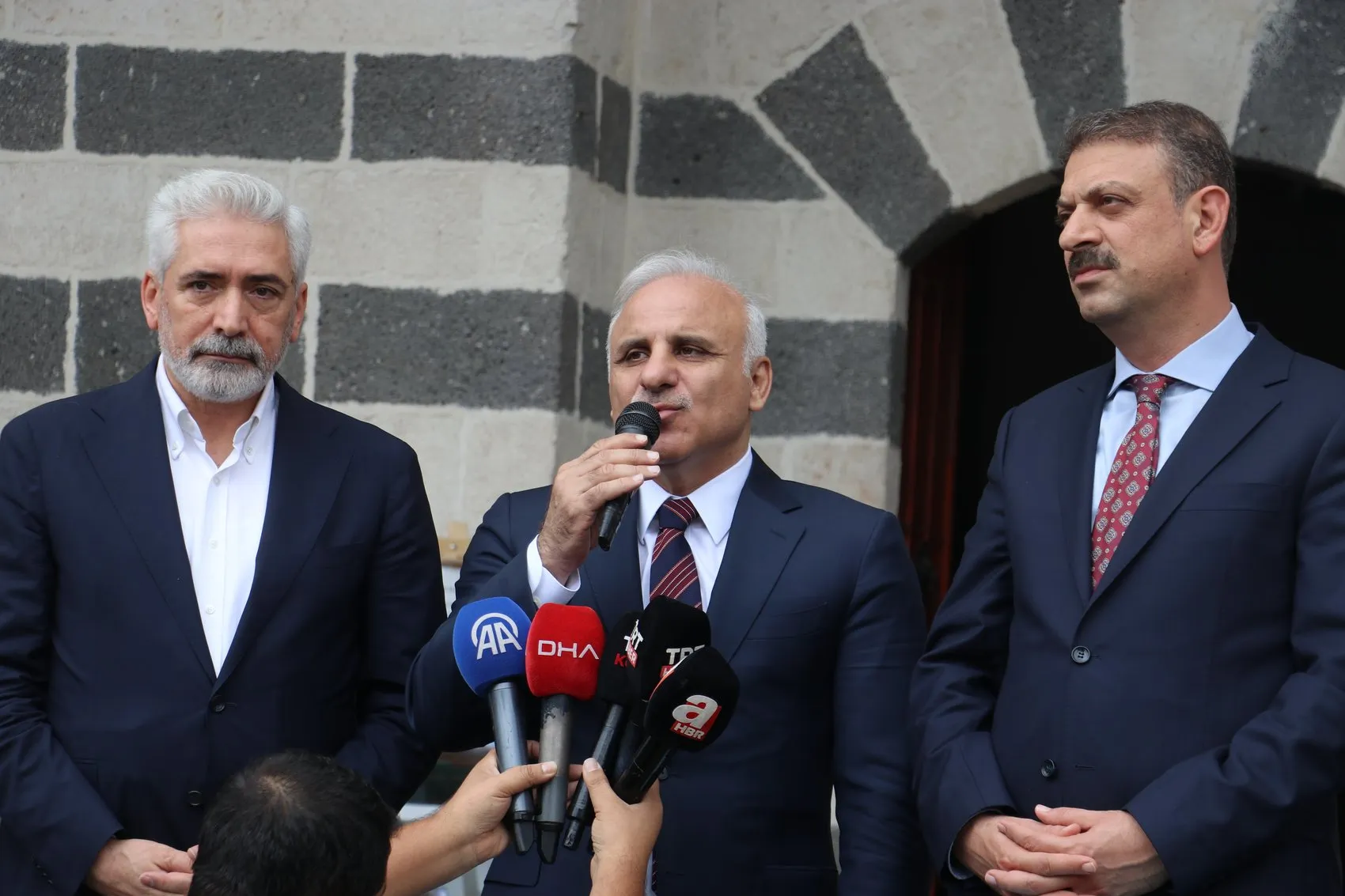 Depremin yaraladığı tarihi miras yeniden ayağa kalktı: 6 cami kapılarını açtı