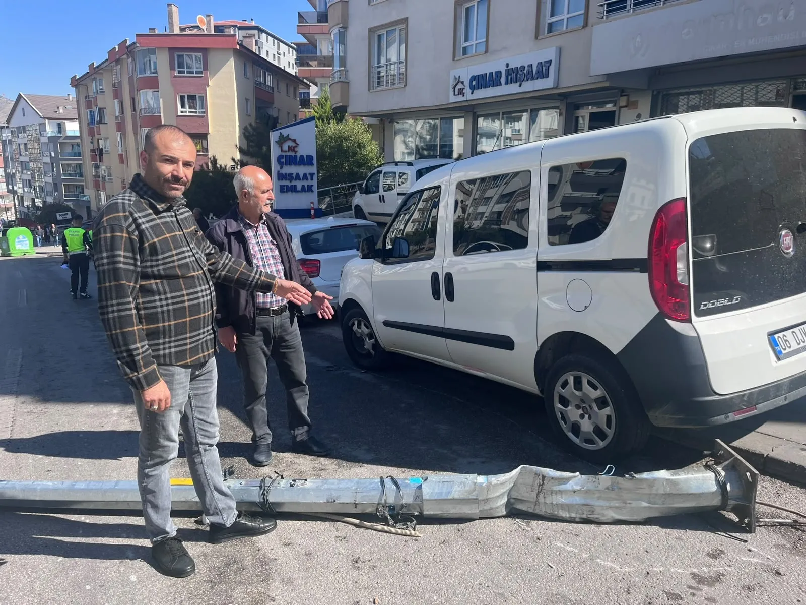 Mamak'ta korku dolu anlar: Damperi açık kamyonet dehşet saçtı