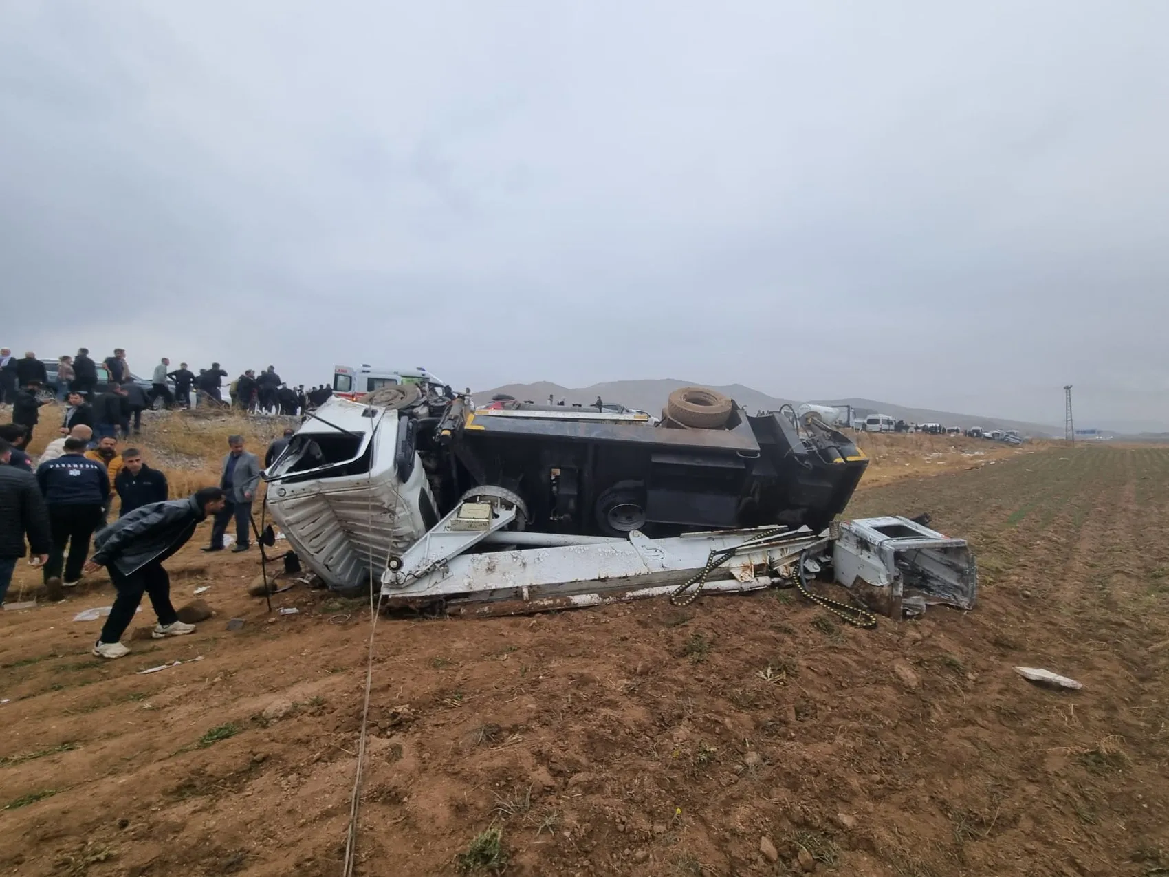 Güzeldere Tüneli'nde korkutan zincirleme kaza: 12 yaralı