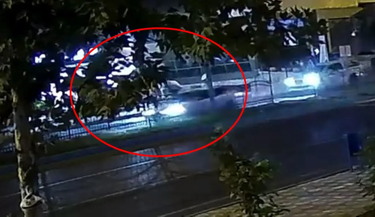 Batman'da yaya geçidinde dehşet anları: Güvenlik kamerası o korkunç çarpışmayı kaydetti