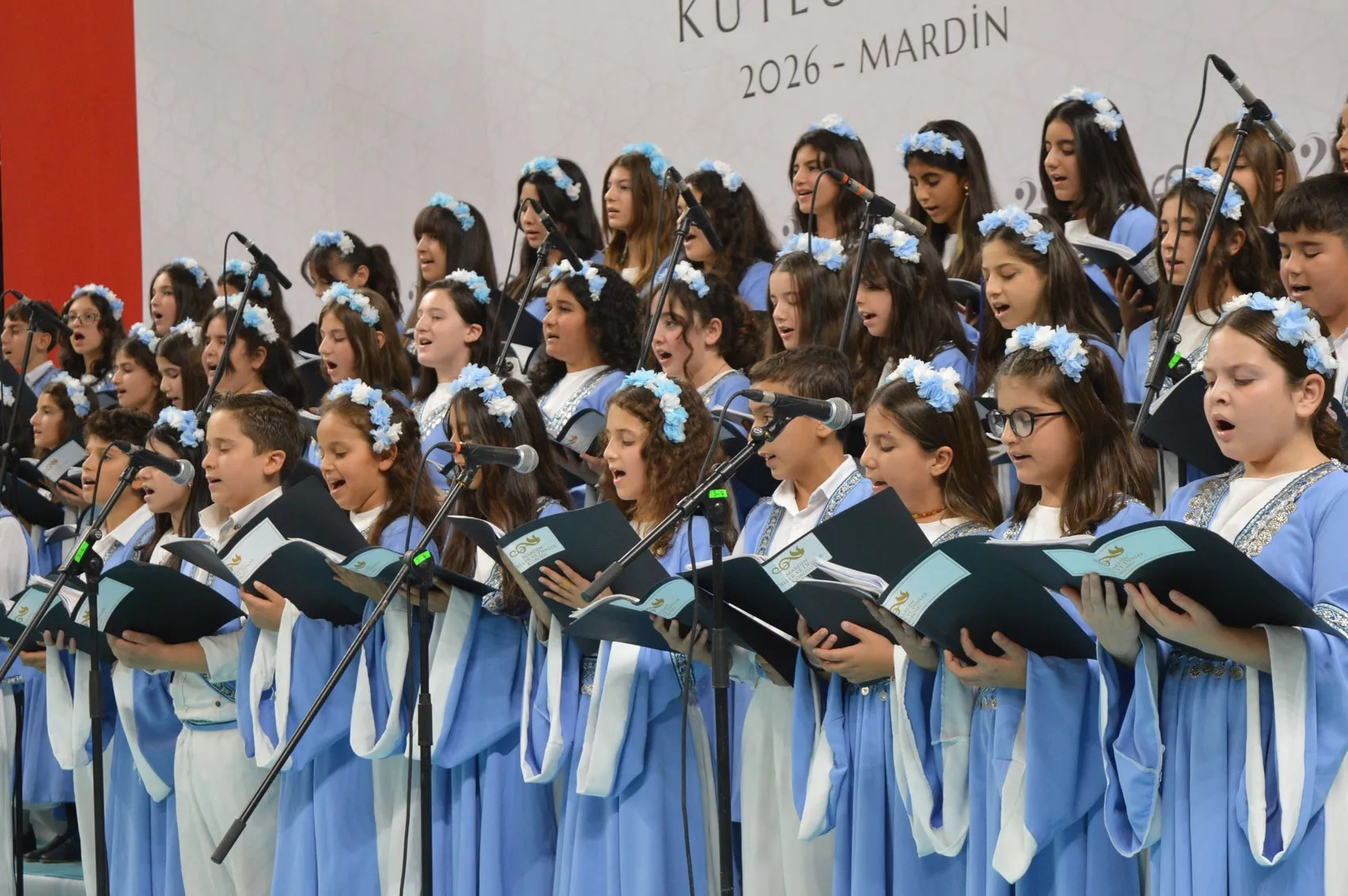 Mardin'de Cumhuriyetin 103. Yılı: Dört Dilde Yükselen Kardeşlik Ezgisi