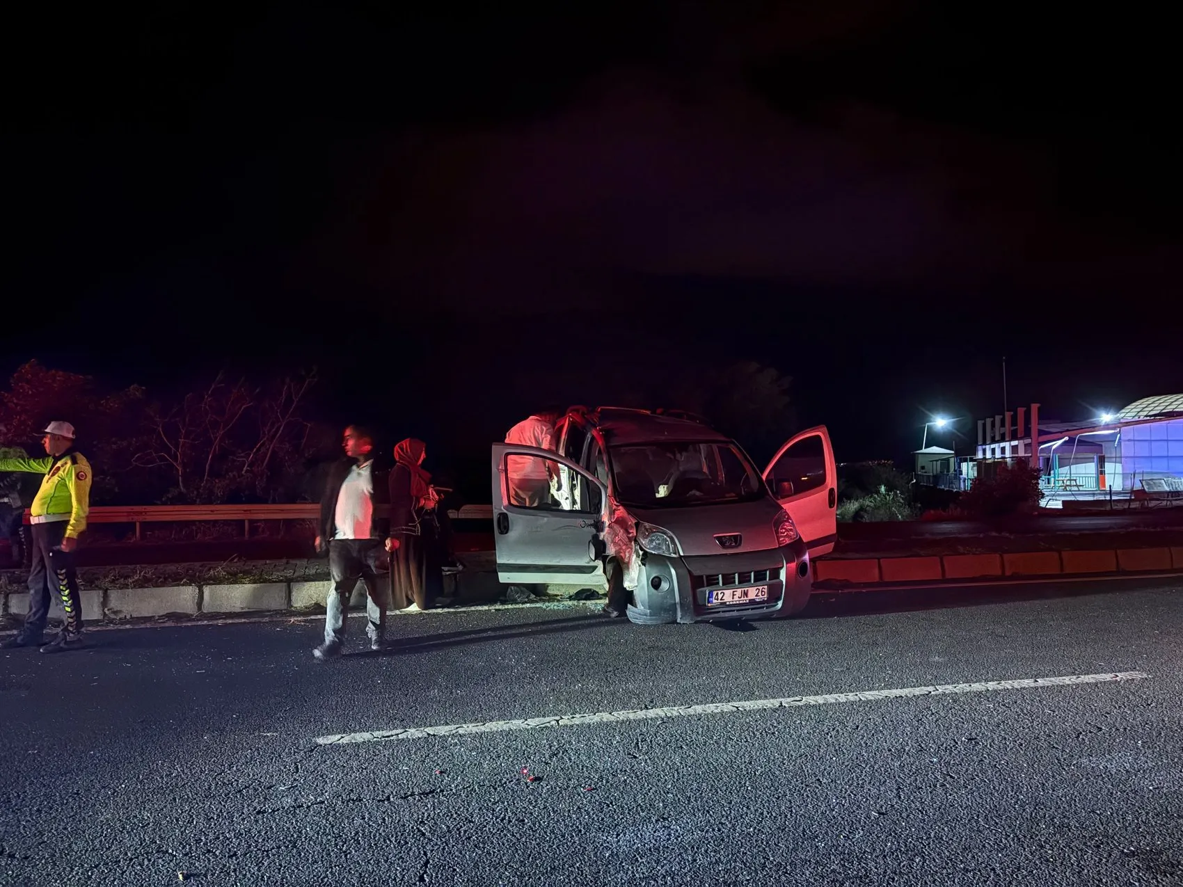 Nazilli'de gece yarısı dehşeti: İlk kazaya müdahale eden ekiplerin arasına daldı