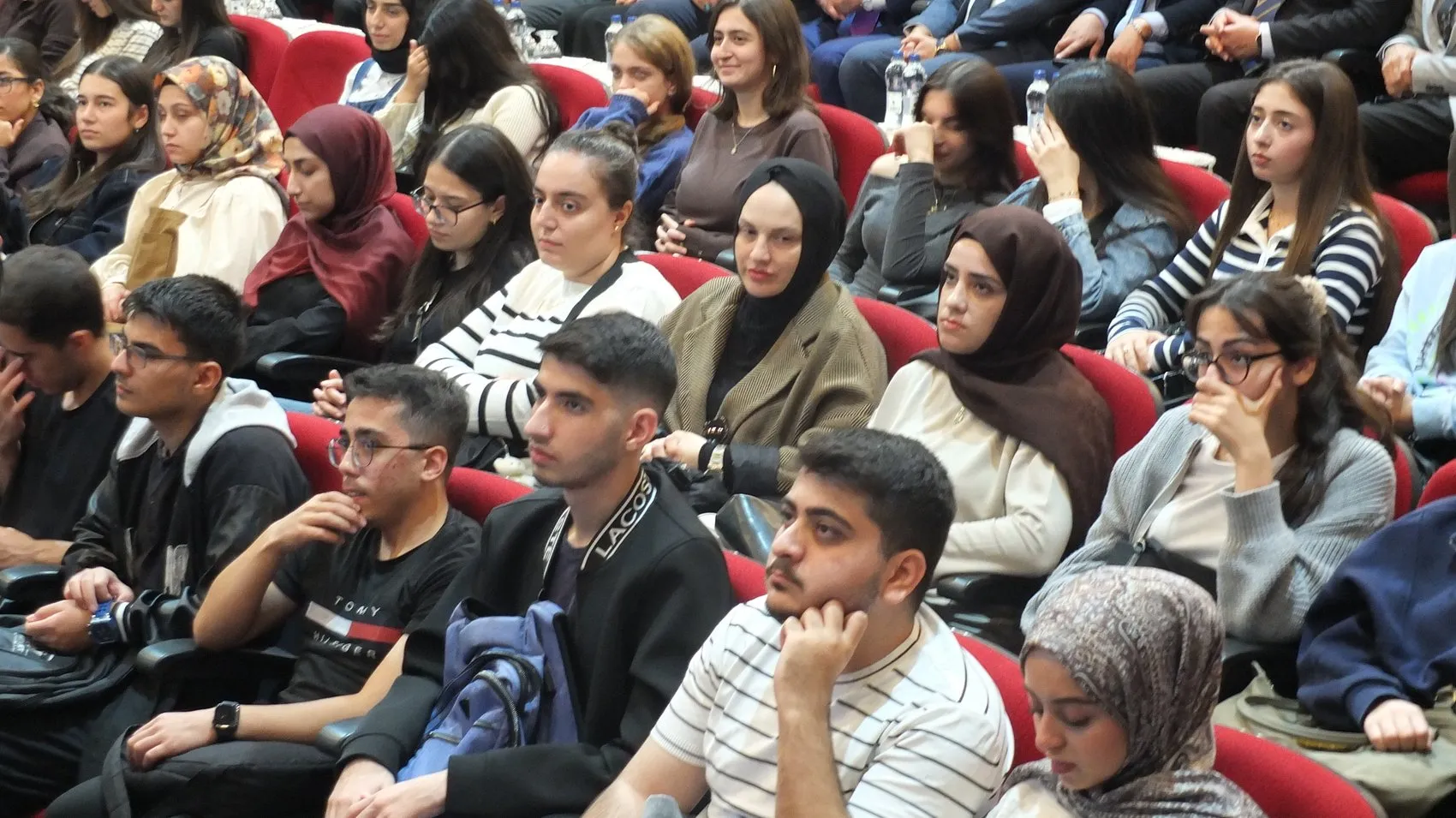 Cüneyt Yüksel'den Mardin'de sert çıkış: İnsanlığın en karanlık suçu işleniyor