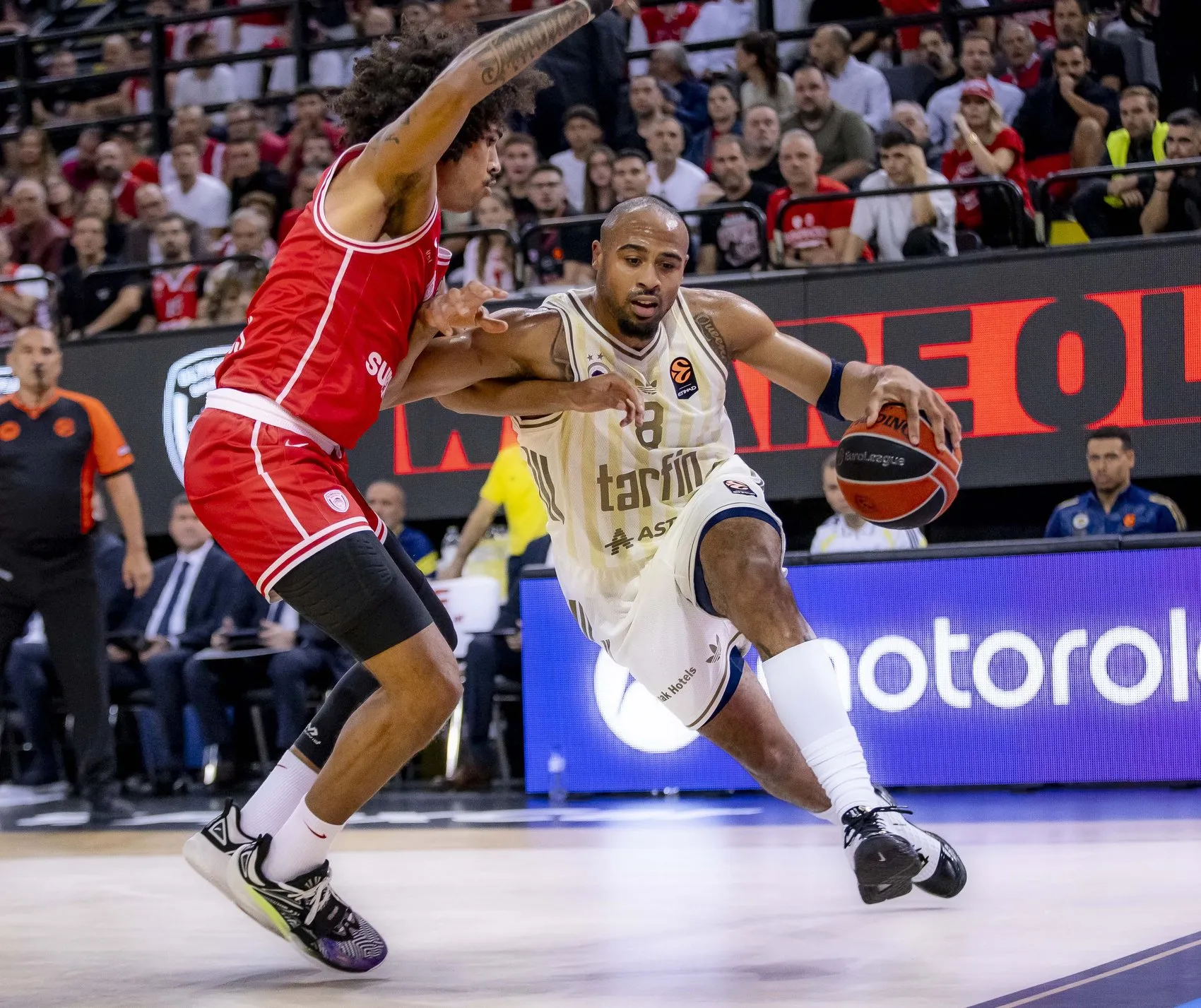 Fenerbahçe Tarfin'den Atina'da İnanılmaz Geri Dönüş