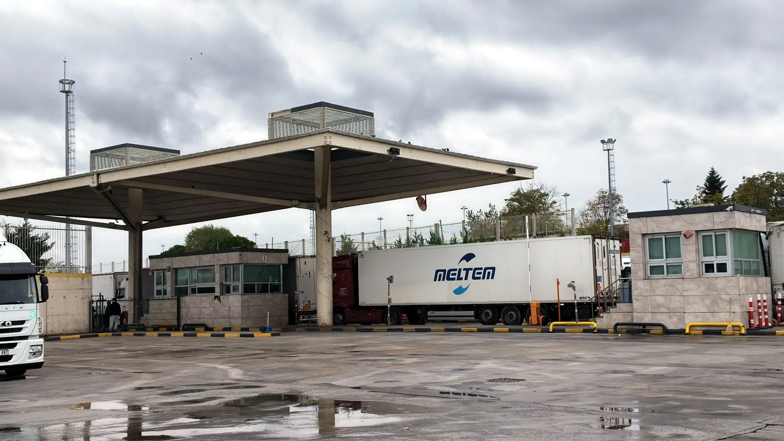 Sınır kapılarında vize krizi bitti: TIR şoförleri kontak açtı