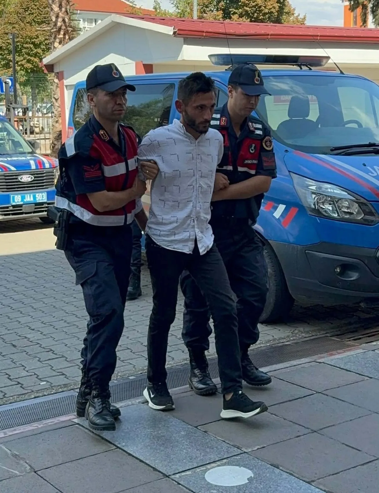 Sultanhisar'da dost meclisi kanlı bitti: Sopalı kavgada acı son
