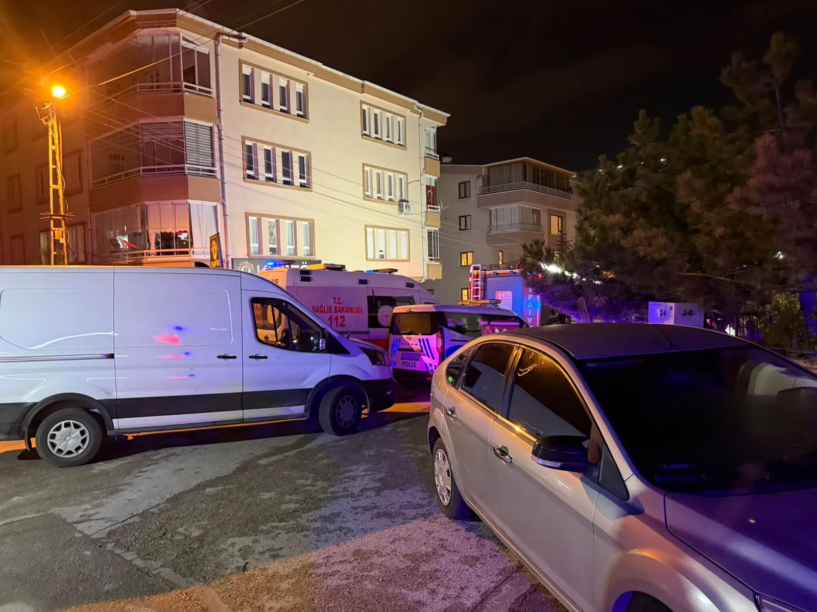Çankaya'da korkutan patlama: Evin boş olması büyük bir faciayı önledi