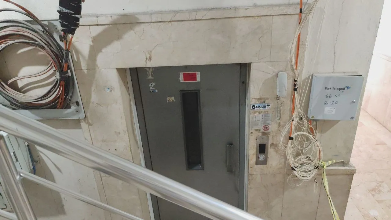 Kızıltepe'de korkunç kaza: Bakım halatı koptu, işçiler metrelerce yüksekten çakıldı