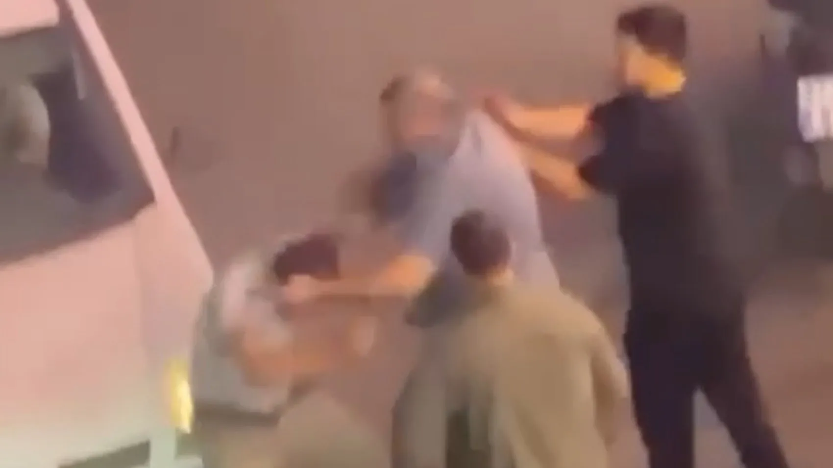 Şanlıurfa'da vicdanları sızlatan saldırı: Engelli satıcıyı darbeden işletmeci cezaevine gönderildi