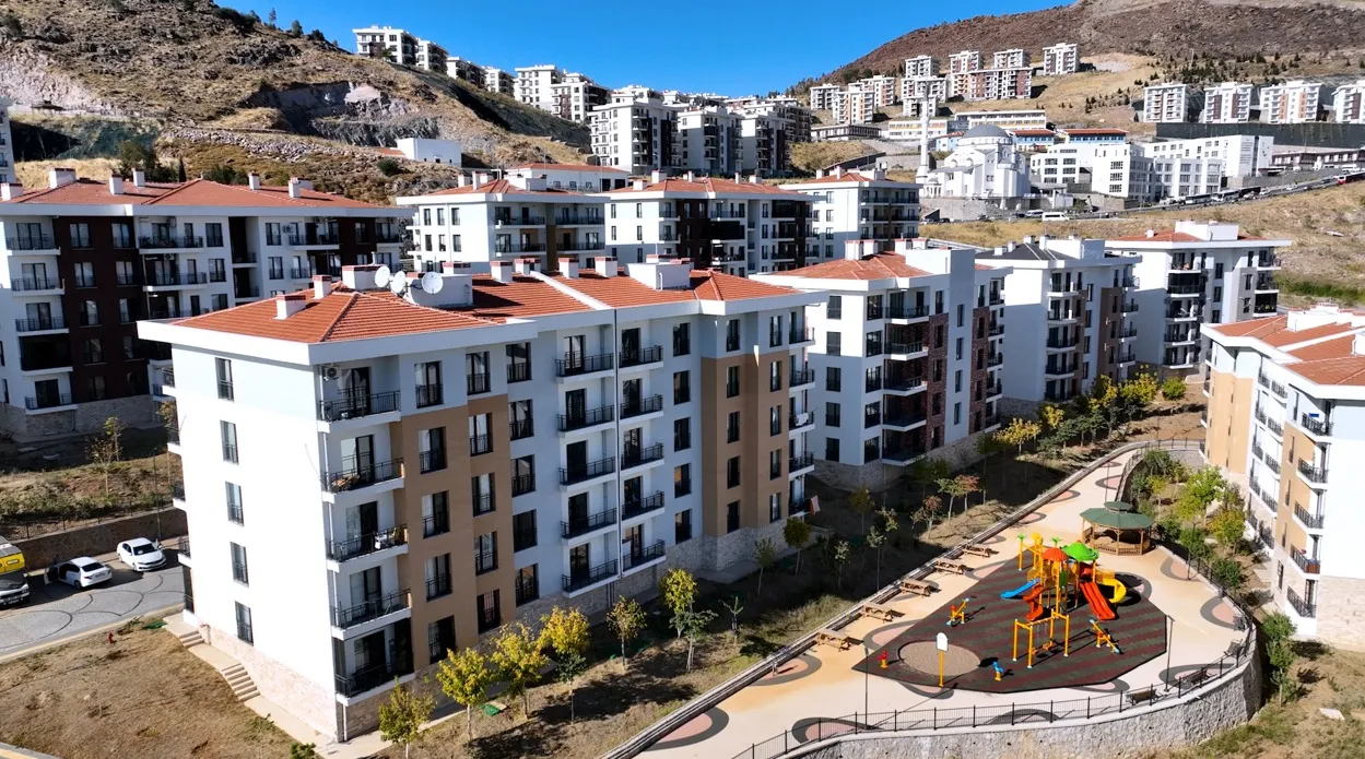 İzmir'de deprem korkusu yerini huzura bıraktı: Artık sarsıntılarda dışarı kaçmıyoruz