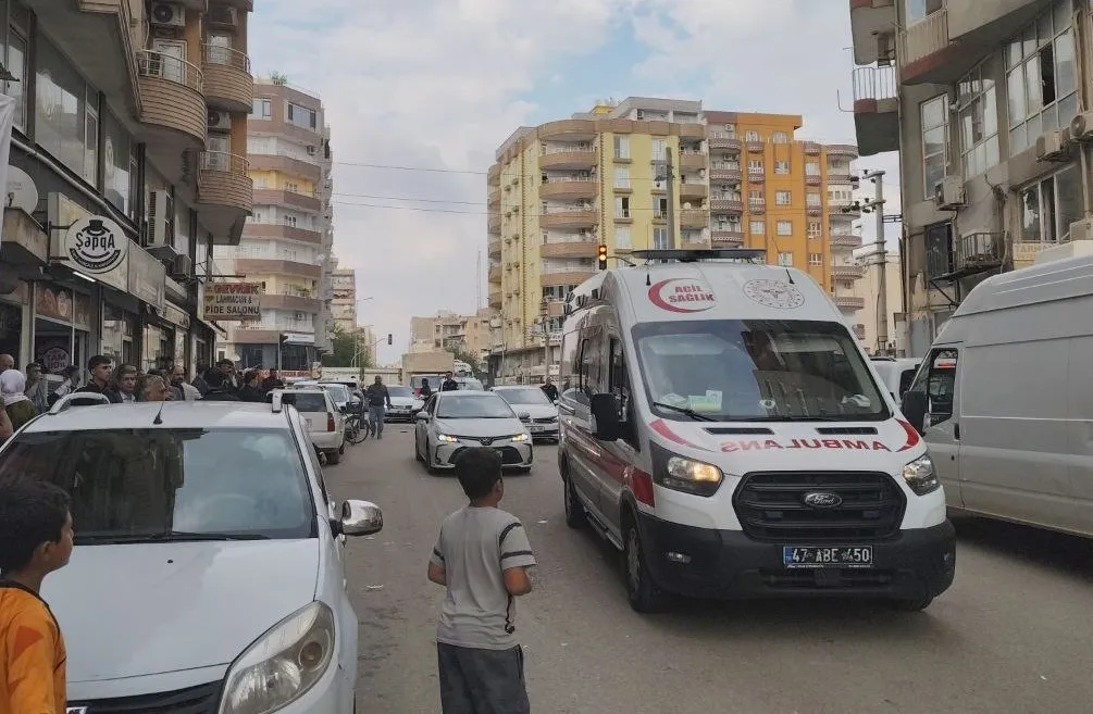 Kızıltepe'de korkunç kaza: Bakım halatı koptu, işçiler metrelerce yüksekten çakıldı