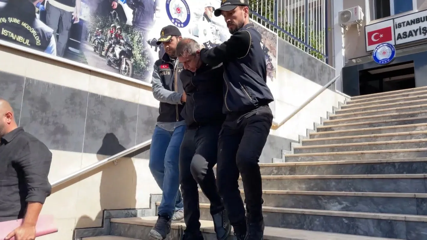 Dokuz yıllık kaçışın sonu: Akrabalarının kimliğiyle saklanan firari Bağcılar'da yakalandı