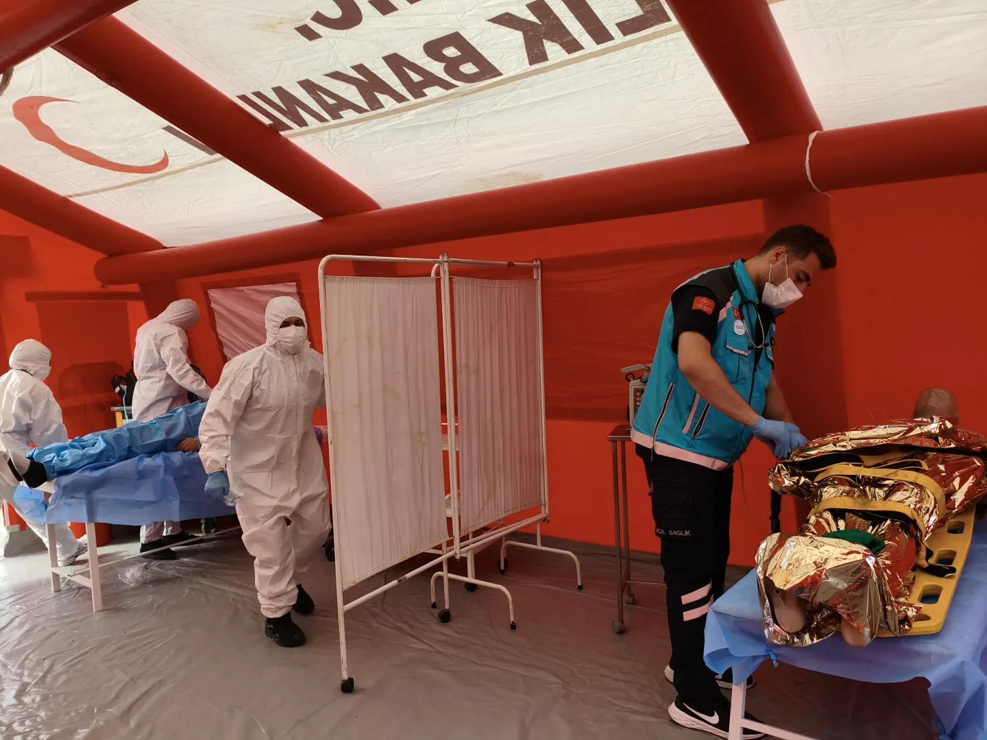 İzmir'de 6 yıl sonra dev tatbikat: 2 bin 198 personel olası bir felakete karşı sahaya indi