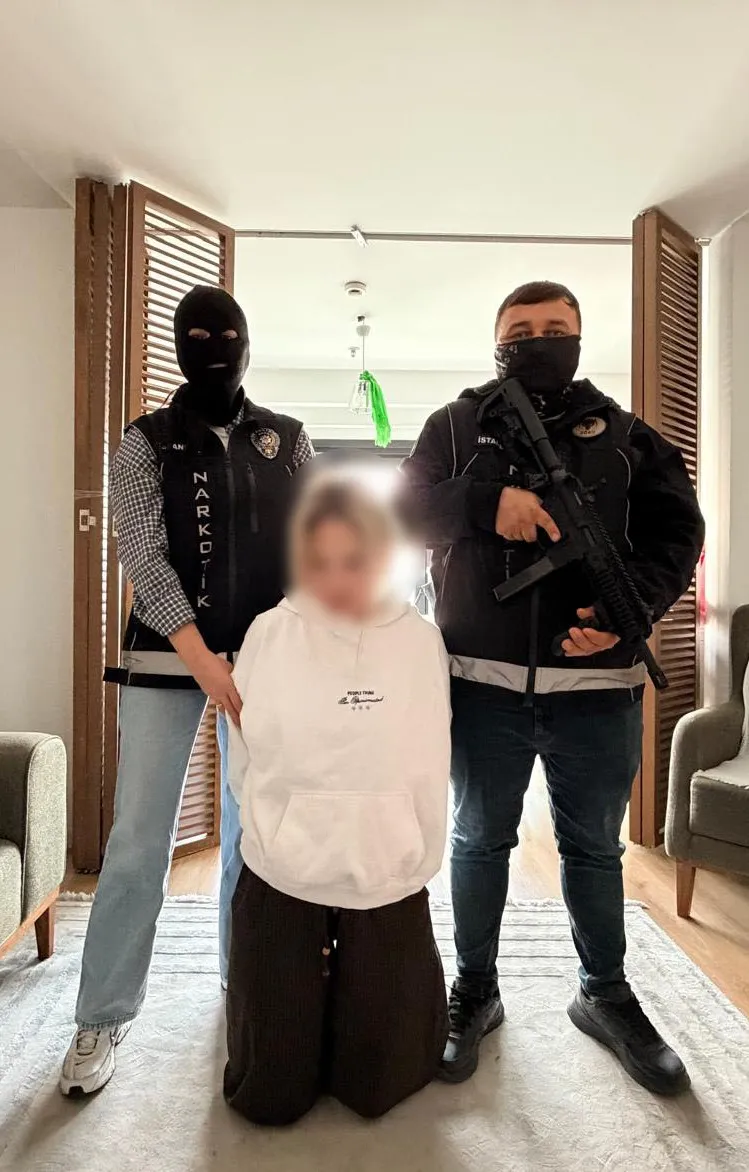 Sarıyer'deki lüks adreste uluslararası operasyon: Bültenle aranan iki isim kıskıvrak yakalandı
