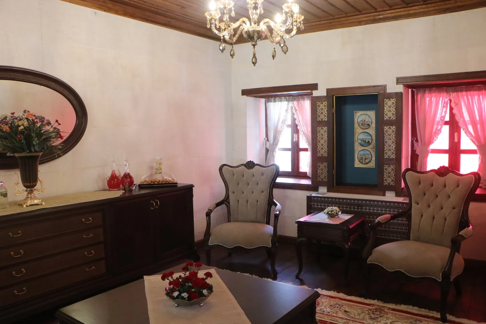 Adana'nın gastronomi kalbi bu kez tarihi bir mirasla atıyor: Selamlık Sofra Mirası Evi kapılarını açtı