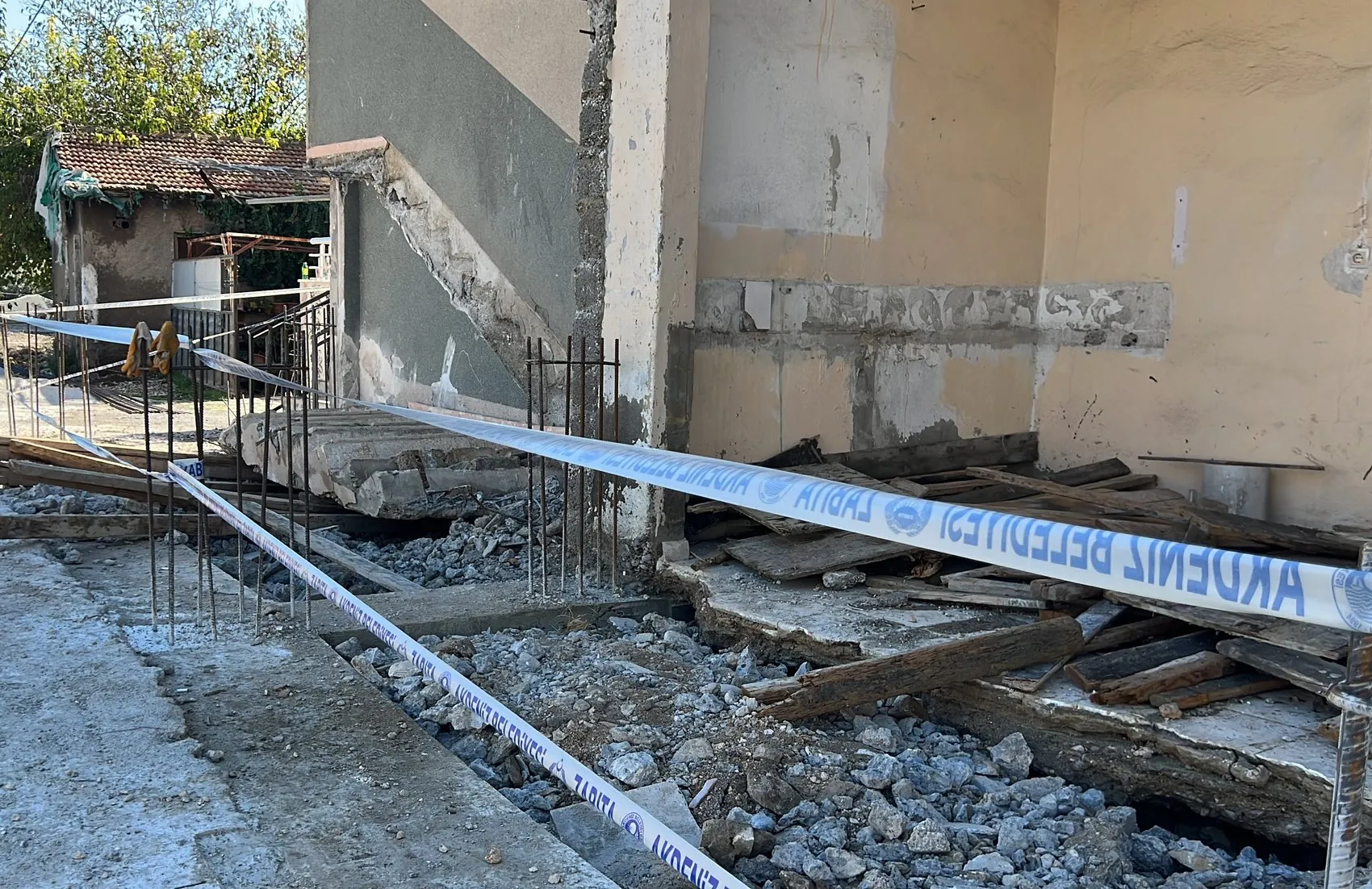Depremin yıktığı hayatın acı sonu: Mersin'de tadilat sırasında feci kaza