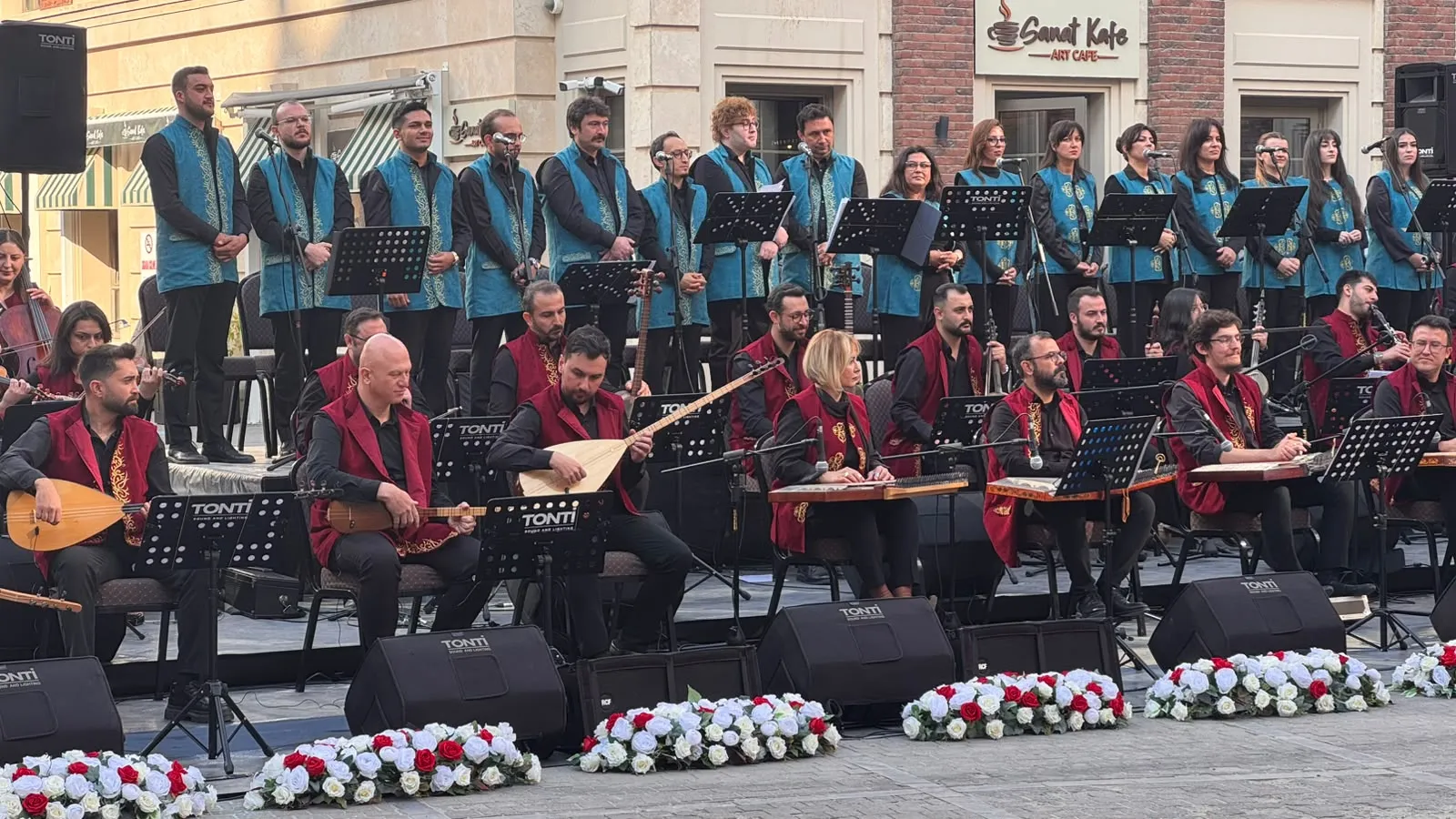 Ekranların karanlığına karşı sanat kalkanı: Bakan Tekin'den ailelere kritik uyarı