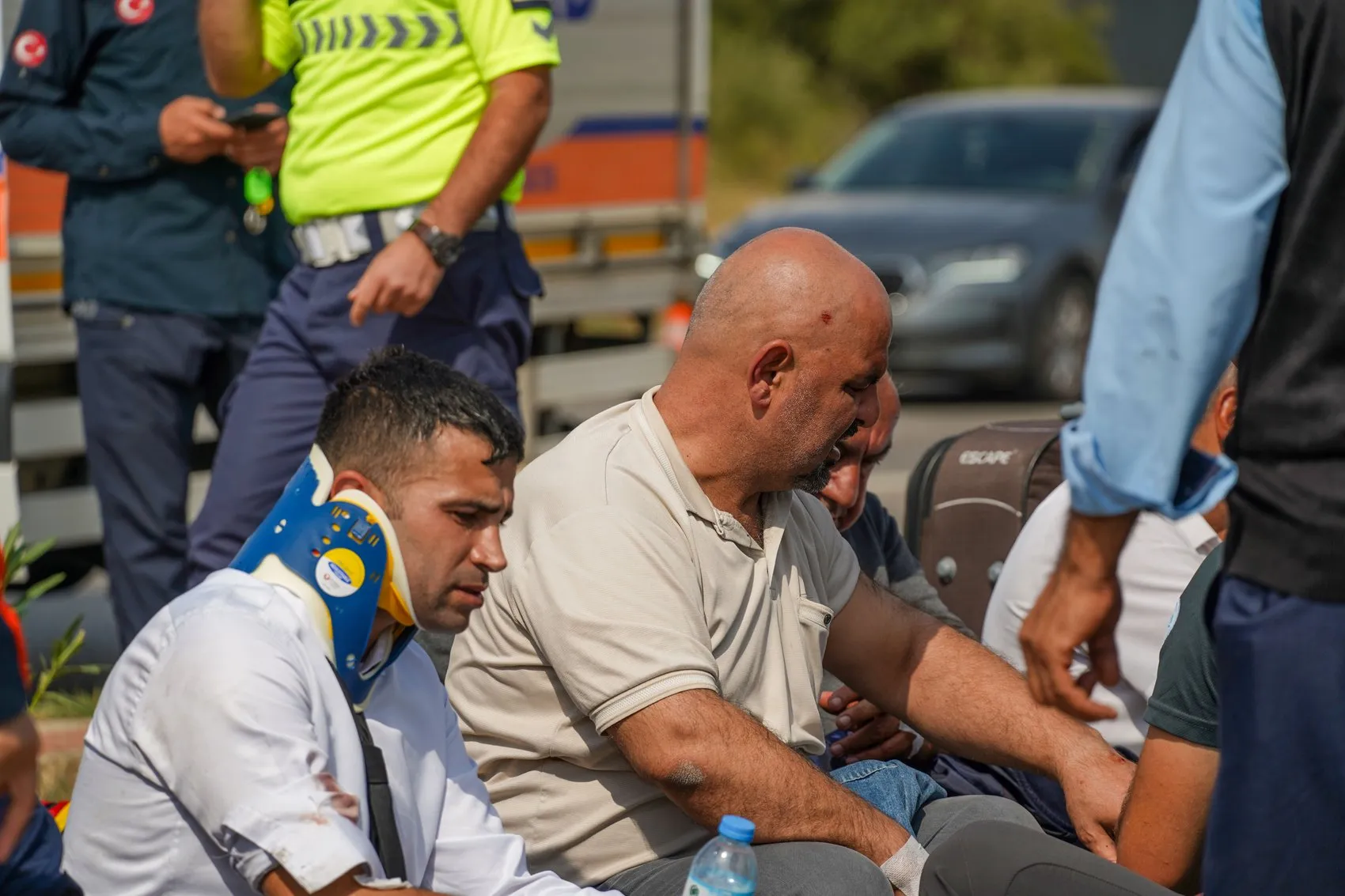 Antalya-Isparta yolunda dehşet anları: Midibüs devrildi, çok sayıda yaralı var