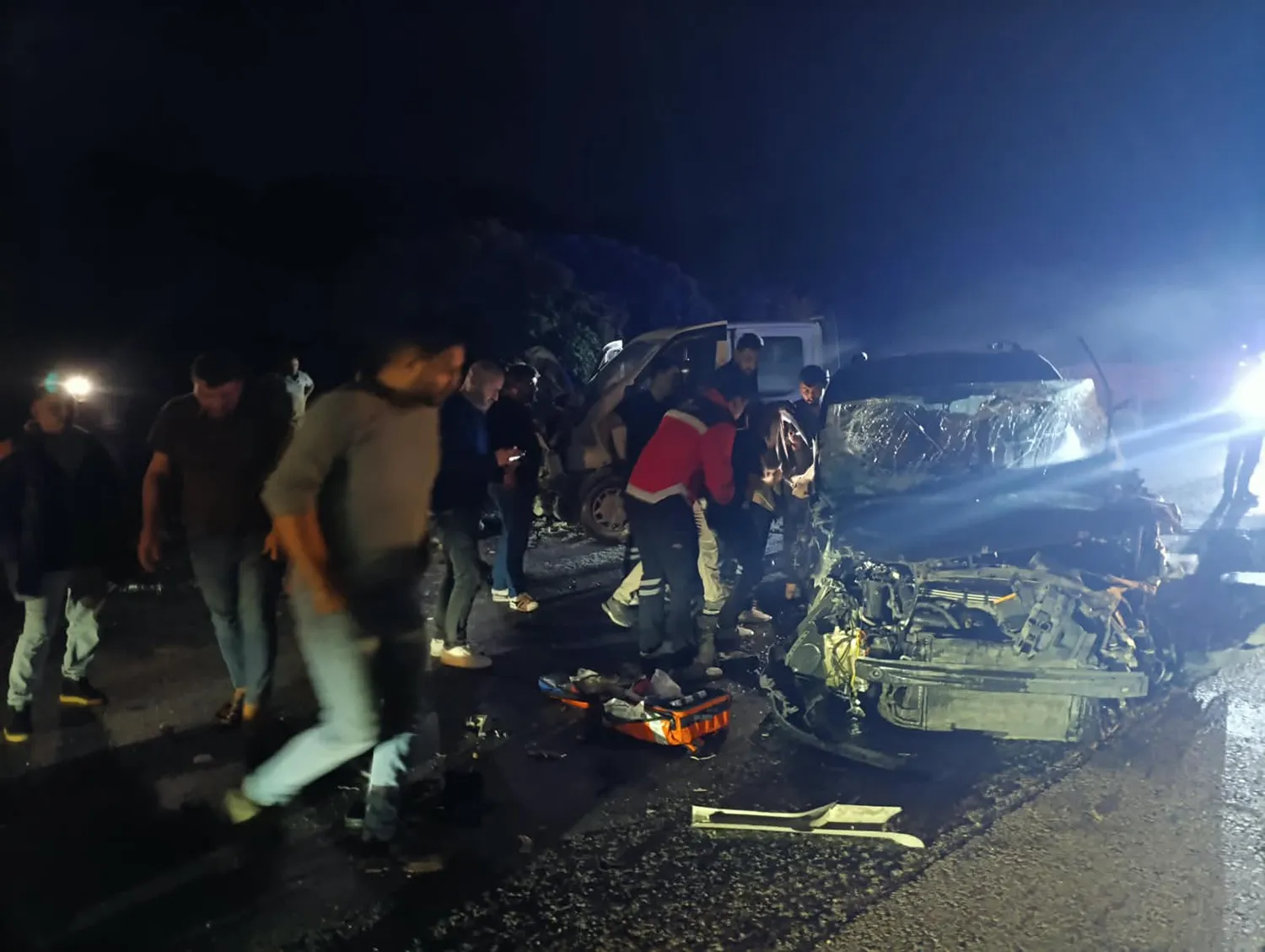Kula'da yol çalışması kabusa döndü: Zincirleme kazada 5 kişi hastanelik oldu