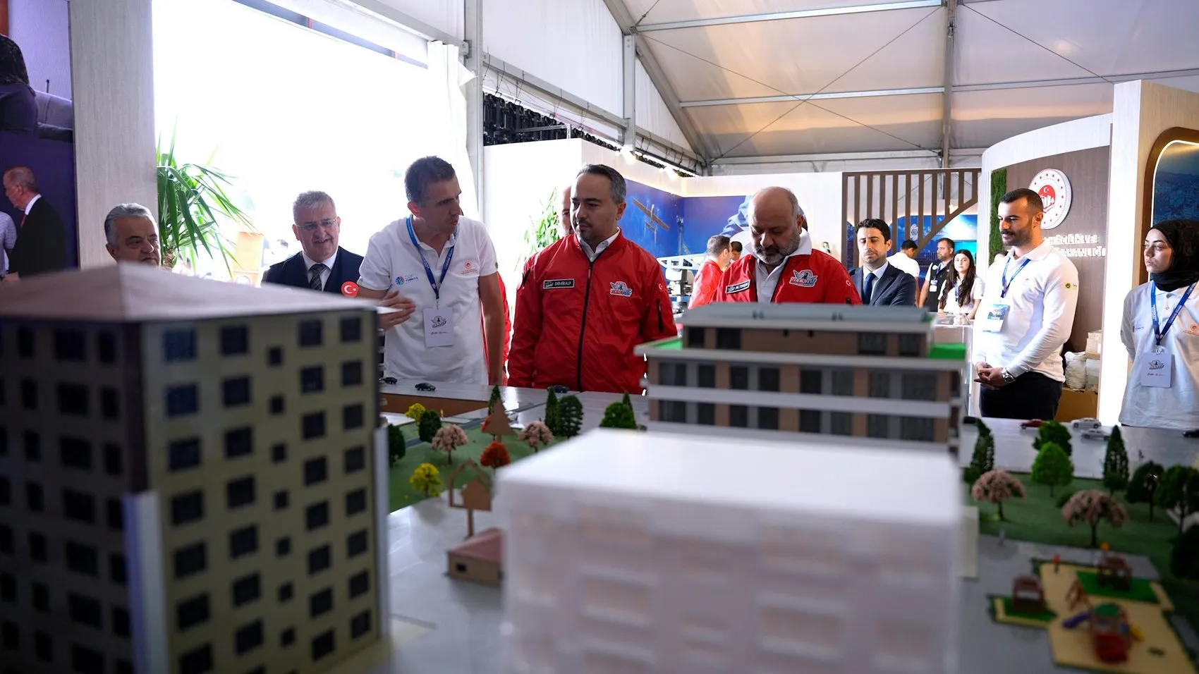 Şanlıurfa’da TEKNOFEST Rüzgarı: Bakan Kurum Geleceğin Mühendisleriyle Buluştu
