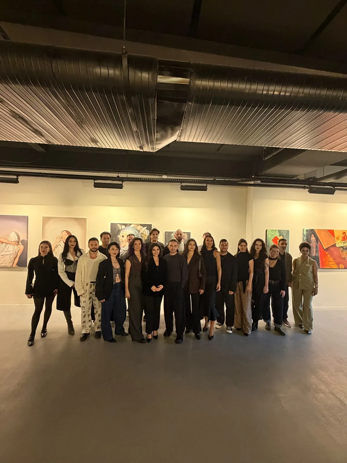 Beş yıllık sanatsal birikim tek bir çatıda: Loft Art geçmişin izlerini Arşiv sergisiyle gün yüzüne çıkarıyor
