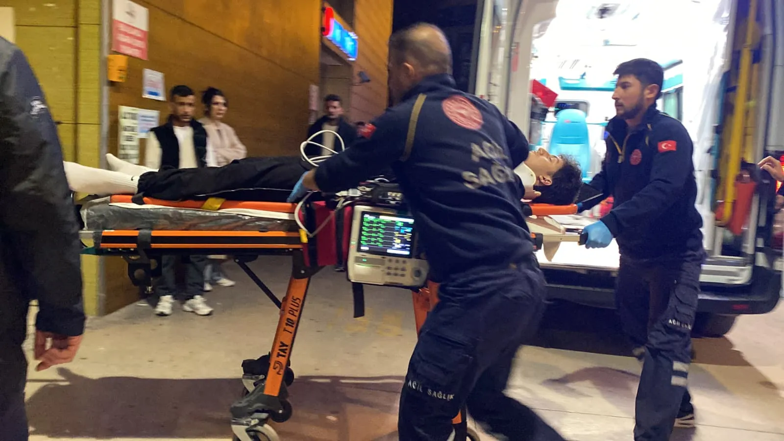 İnegöl'de gece yarısı dehşeti: Balkondan düşen genç yaşam mücadelesi veriyor