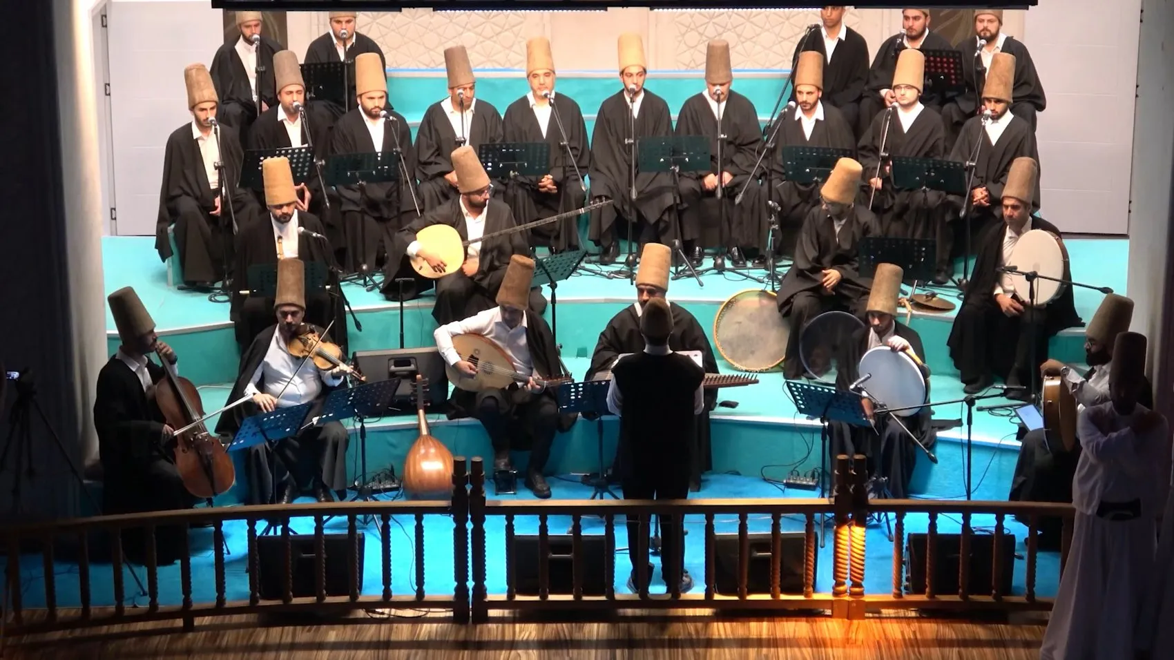 Şanlıurfa'da tarihi buluşma: Gazellerin yanık sesi opera ezgileriyle harmanlandı
