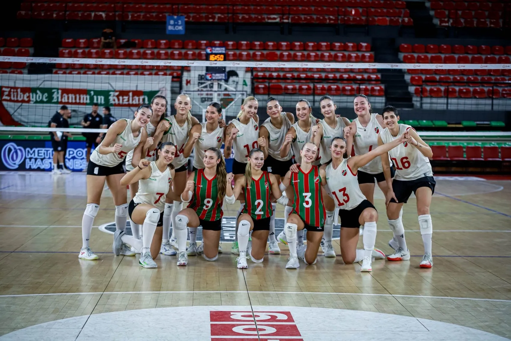 Karşıyaka'nın voleybol mesaisi Ege derbisiyle başlıyor