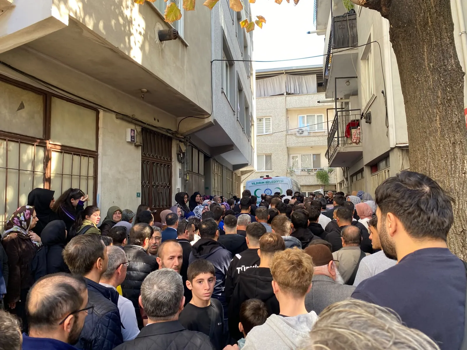 Güreş minderlerinin genç yıldızı Yusuf Taha Turp son yolculuğuna uğurlandı