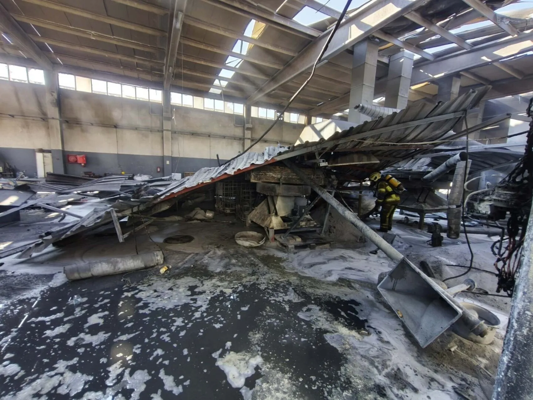 Torbalı'daki metal fabrikasında acı haber: Genç işçi yaşam mücadelesini kaybetti