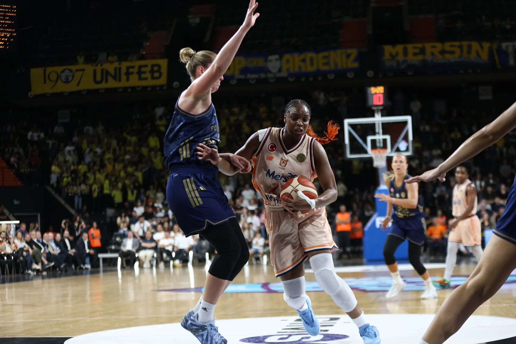 Mersin'de Kupa Fenerbahçe'nin Ellerinde Yükseldi
