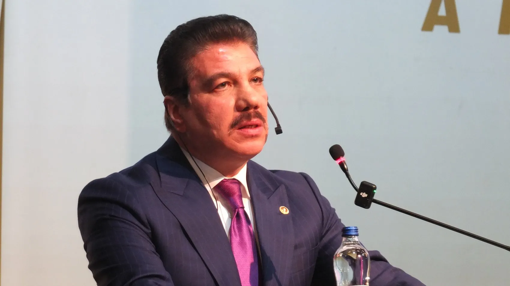 Cüneyt Yüksel'den Mardin'de sert çıkış: İnsanlığın en karanlık suçu işleniyor