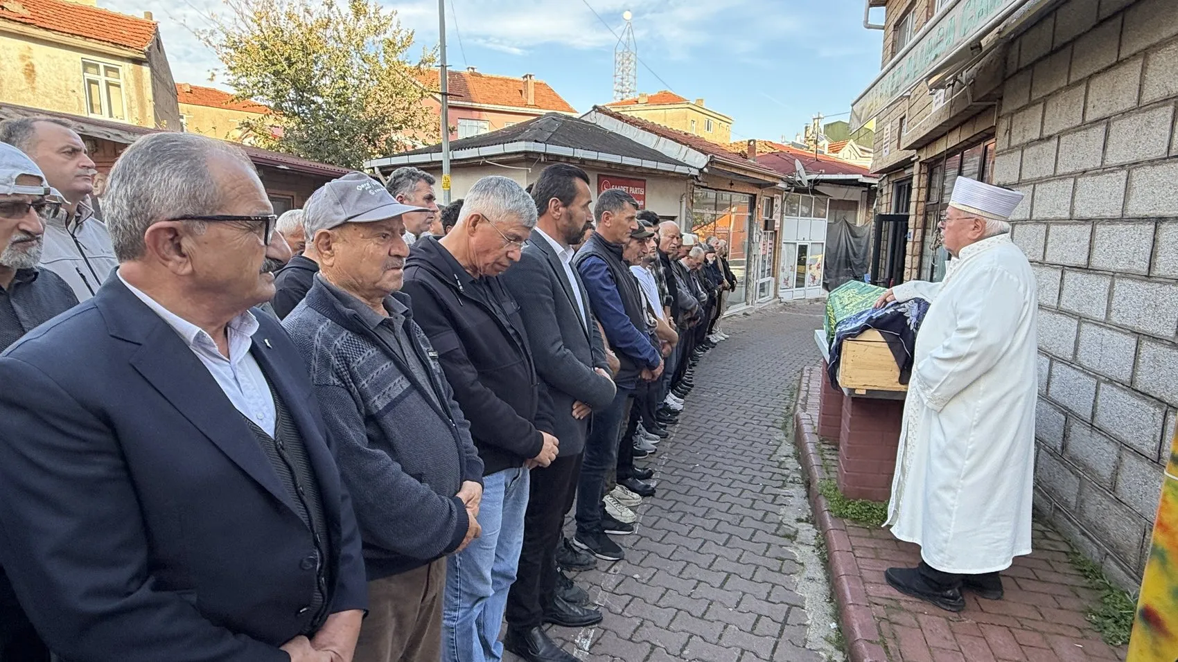 Zonguldak'taki acı yıkım: Türkan Özhan son yolculuğuna uğurlandı