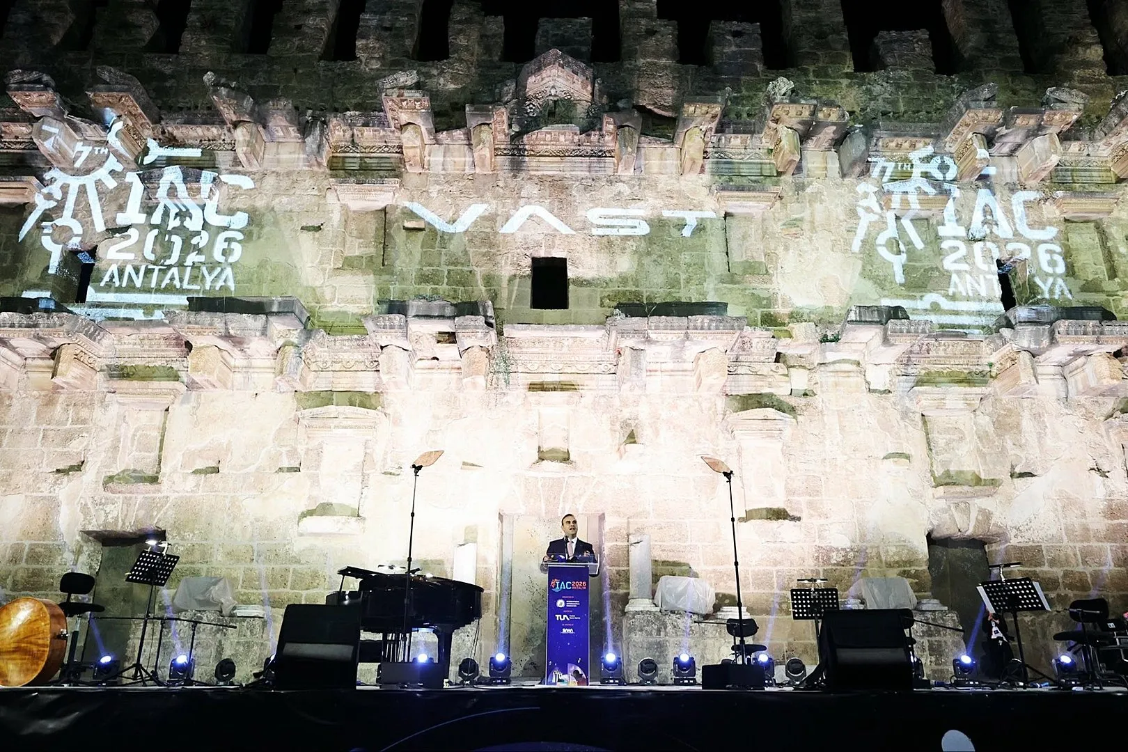 Antalya'da Uzay Zirvesi: Tarihi Aspendos'ta Görkemli Final