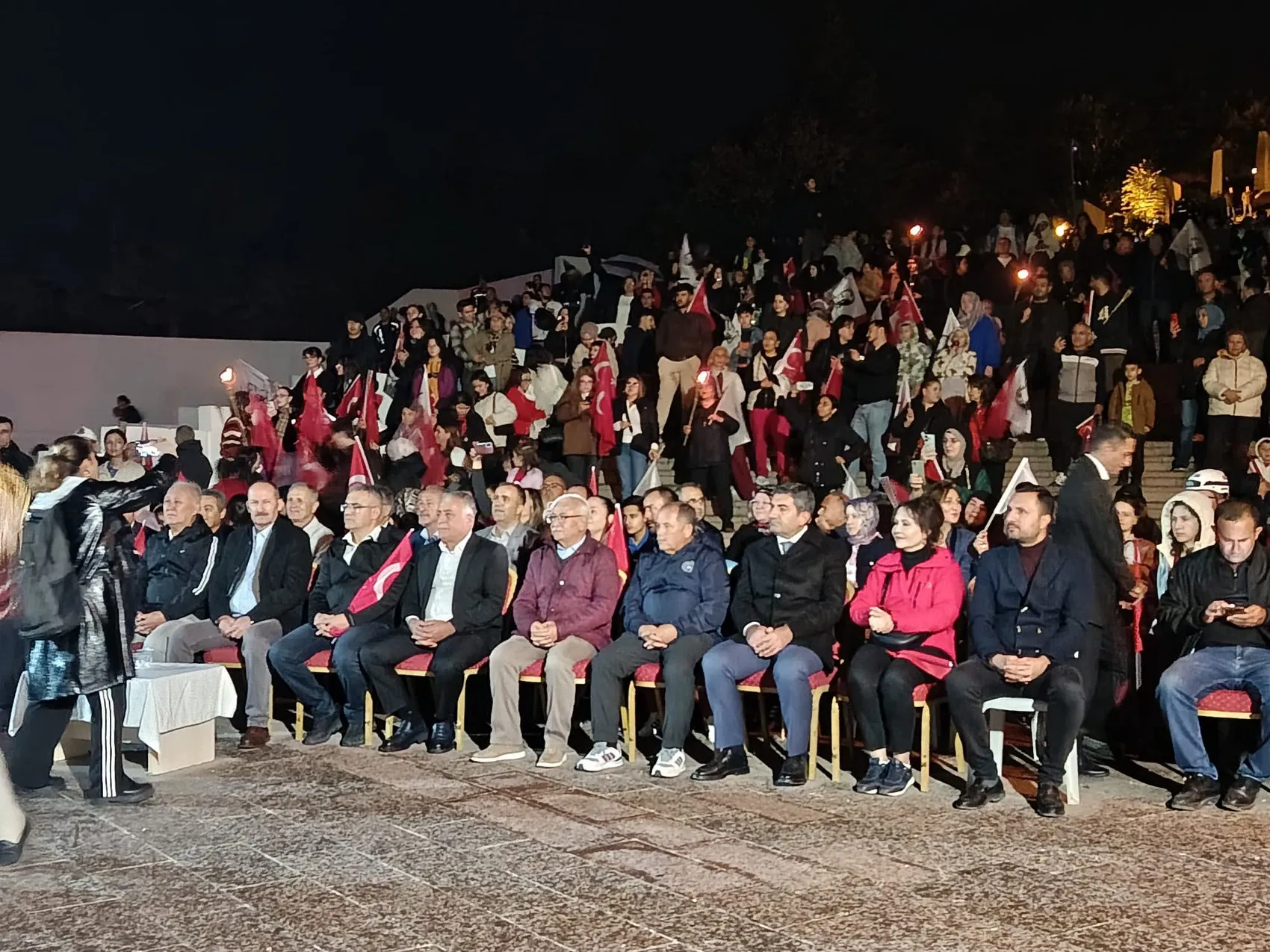 Polatlı sokakları kırmızı beyaza büründü: Cumhuriyet coşkusu zirveye taşındı