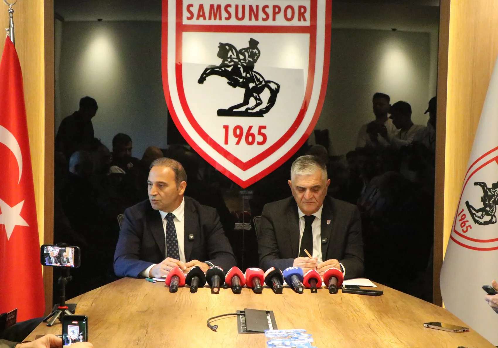 Samsunspor'da Fuat Çapa'dan istifa resti: Gemiyi terk etmek bize yakışmaz