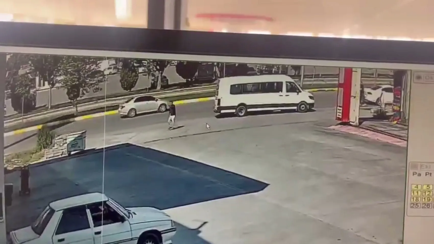 Şanlıurfa'da hesaplaşma: Bıçaklı saldırganın sopalı dayakla biten kaçışı