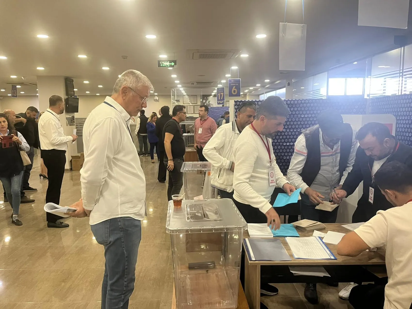 Nazilli'de sandık başında gergin anlar: Güvenlik uygulaması krize dönüştü