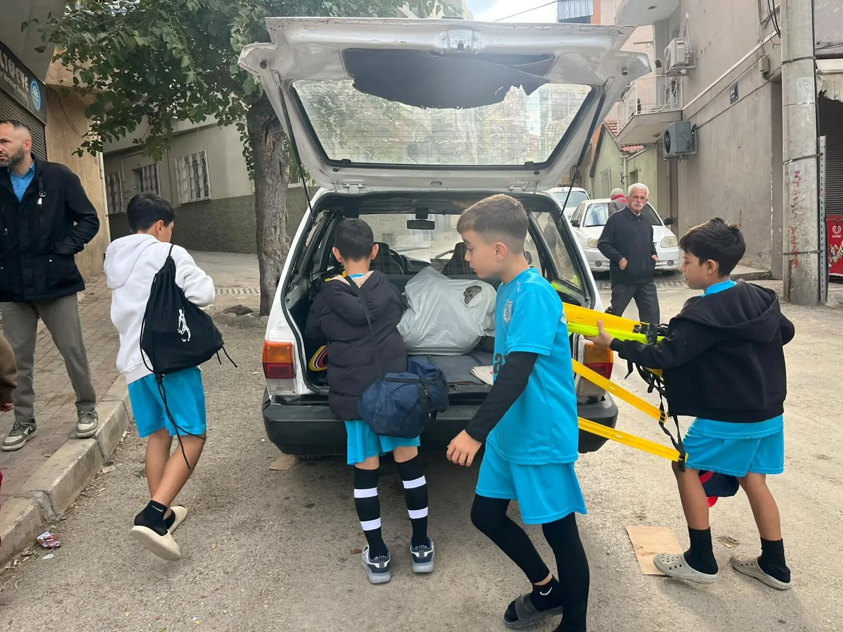 Gültepe'nin çocukları sokaktan sahaya: Bir mahallenin kaderini değiştiren futbol tutkusu