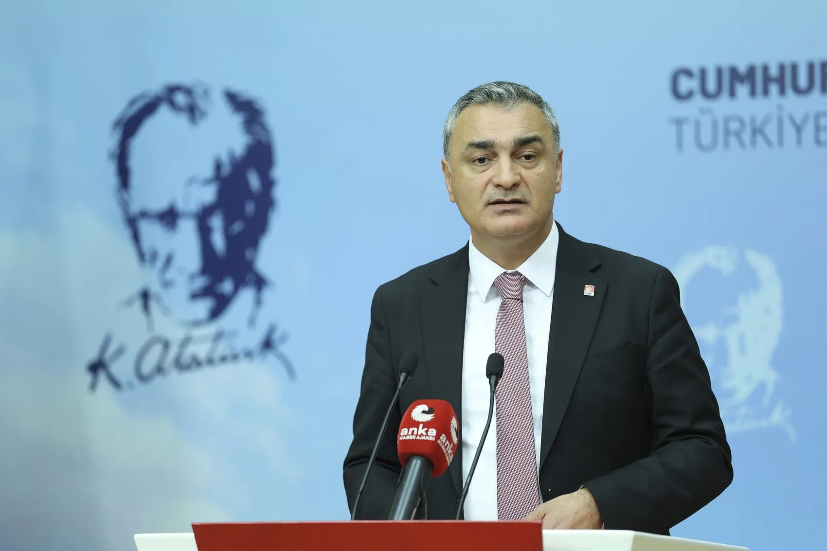 Kılıçdaroğlu’nun uyarısı kulak ardı edilmiş: Cemil Tugay krizi CHP’de hesaplaşmaya dönüştü